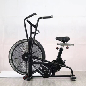 Fitness trenin air baik